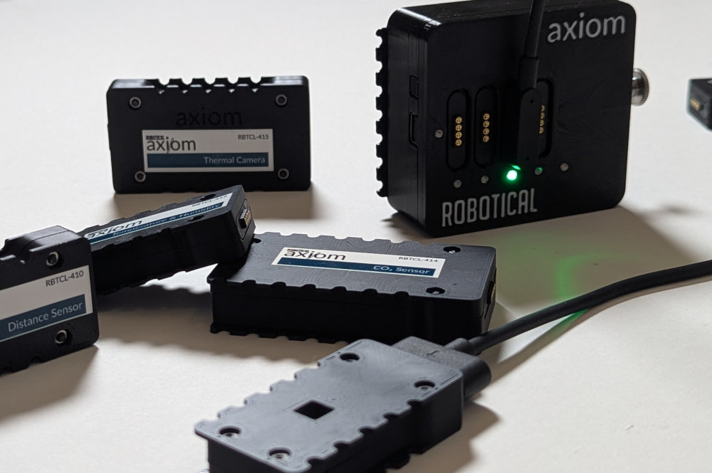 axiomScienceWithModules Axiom Science with various sensor modules